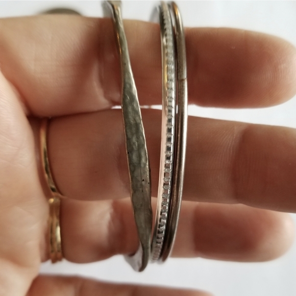 Three vintage bangle bracelets silver tone - Picture 2 of 10